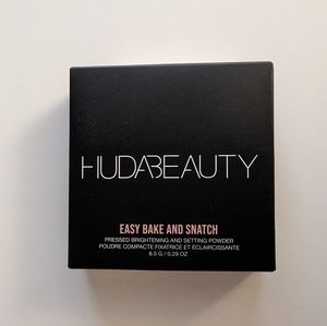 Huda Beauty / Easy Bake and Snatch in Cupcake NEW